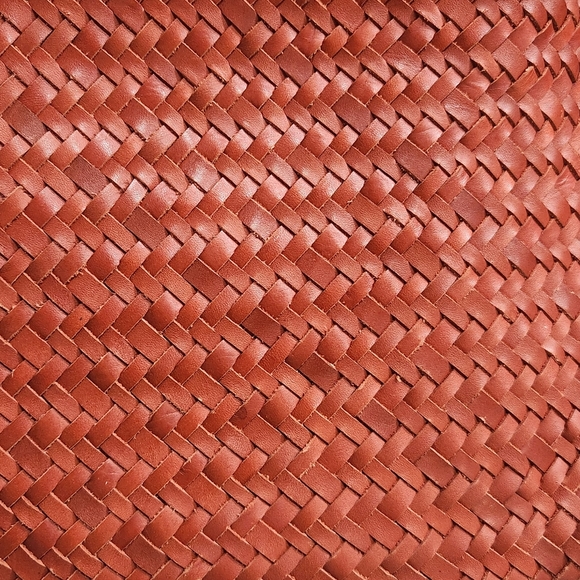 Madewell Essential Curve Shoulder Bag, Dusty Redwood. Brand New, Never Used. - Picture 6 of 10